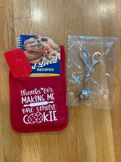 New Cookie Baking Gift Set with Pot Holder and Scoop