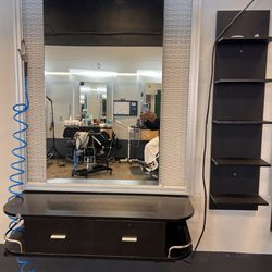 Barbershop Stations And Mirrors 