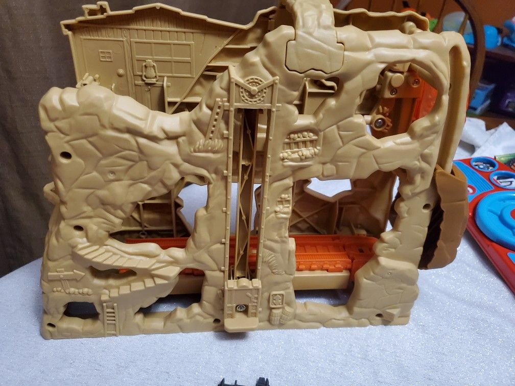 Volcano Drop Thomas Trackmaster