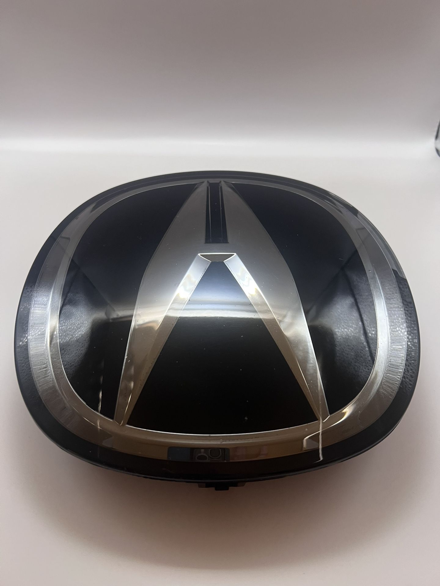 2022-2024 Acura MDX Front Grille Emblem . ORM Original Part. #71125-TYA -A01. With defect.
