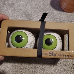 Salt & Pepper Shakers