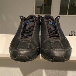 Men’s Black With Blue Pumas 