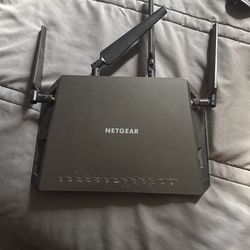 Nighthawk Router