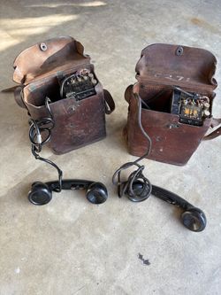 WWll military Army Field Telephone set