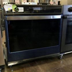 Whirlpool Single Wall Oven Black Stainless KE