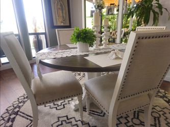 Dining Table (4 Chairs+Rub)