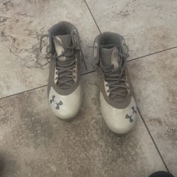 Under Armour Metal Baseball Cleats