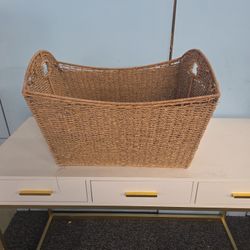 Basket 🧺  22x18x17