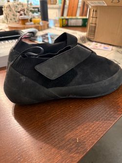 Take Hold Slip on climbing shoes - Size 13