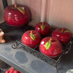 Soup Turee And 4 Bowl By Tara 