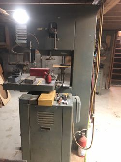Band saw