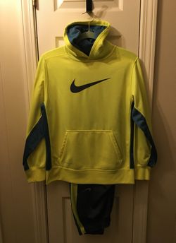 Boys youth XL Nike hoodie with matching warmup pants