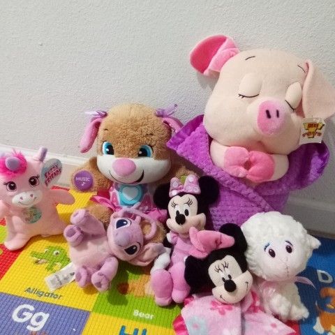 Stuffed Animals Minnie Mouse Piggy Unicorn And More