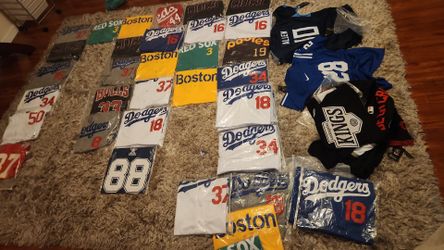 Jerseys Football Baseball Basketball Hockey