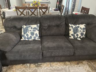 Two piece Living Room Set. In Great Condition .