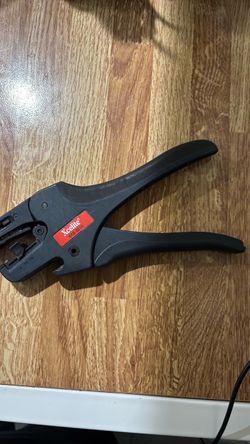 X celite SAS3210 self- adjusting wire tripper whit spring range 32-10 AWG 7.7 length
