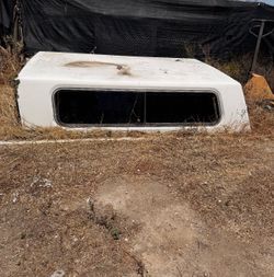 Camper shell