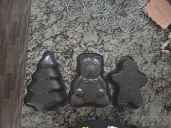 Cake Pan $5 each