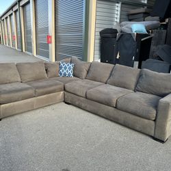 Sectional Couch 