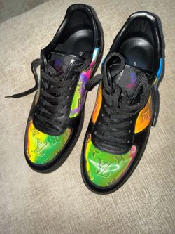 Men Louis Vuitton sneakers size 41