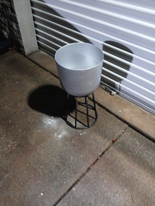 Silver, Metal, Plant Stand. $25.