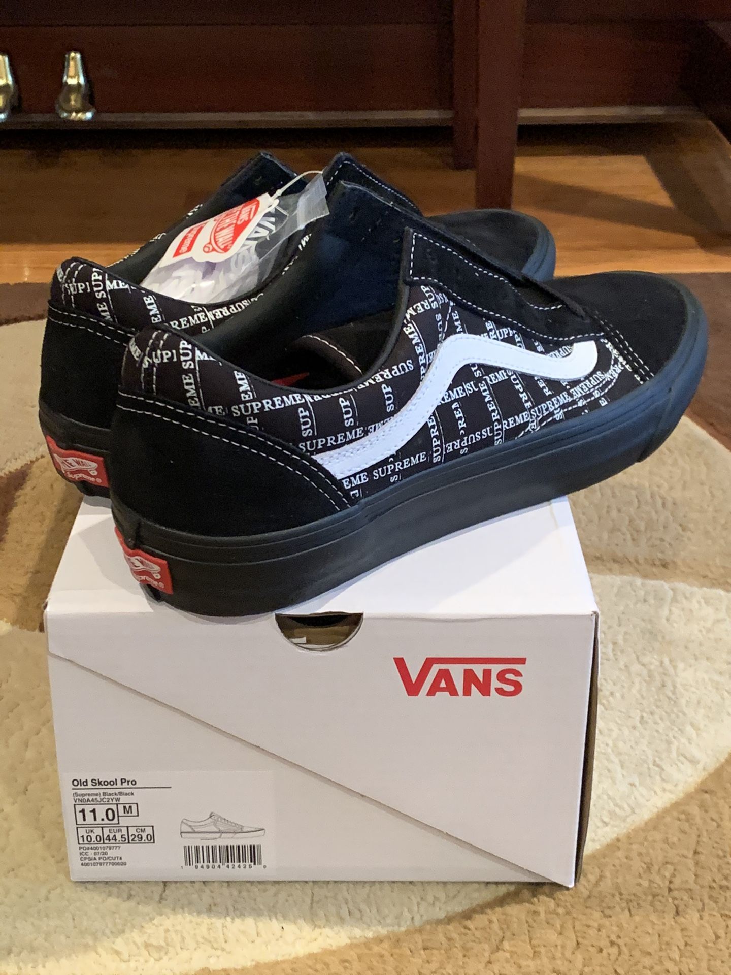 Supreme Vans Black Old Skool size 11