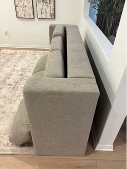 Couch , pull out bed. Free delivery