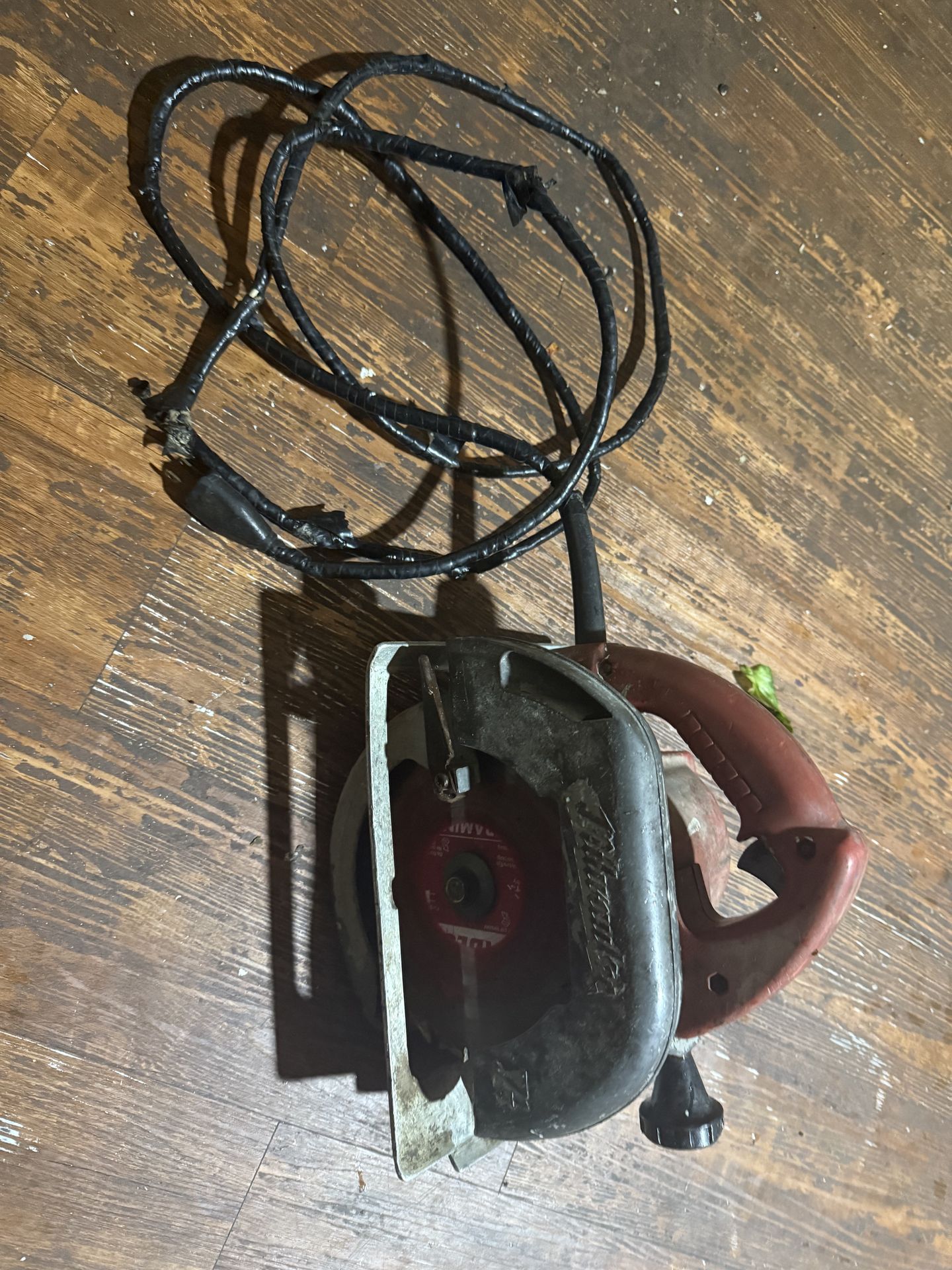 Serrucho Milwaukee funciona bien