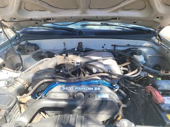 Toyota Prerruner 2002