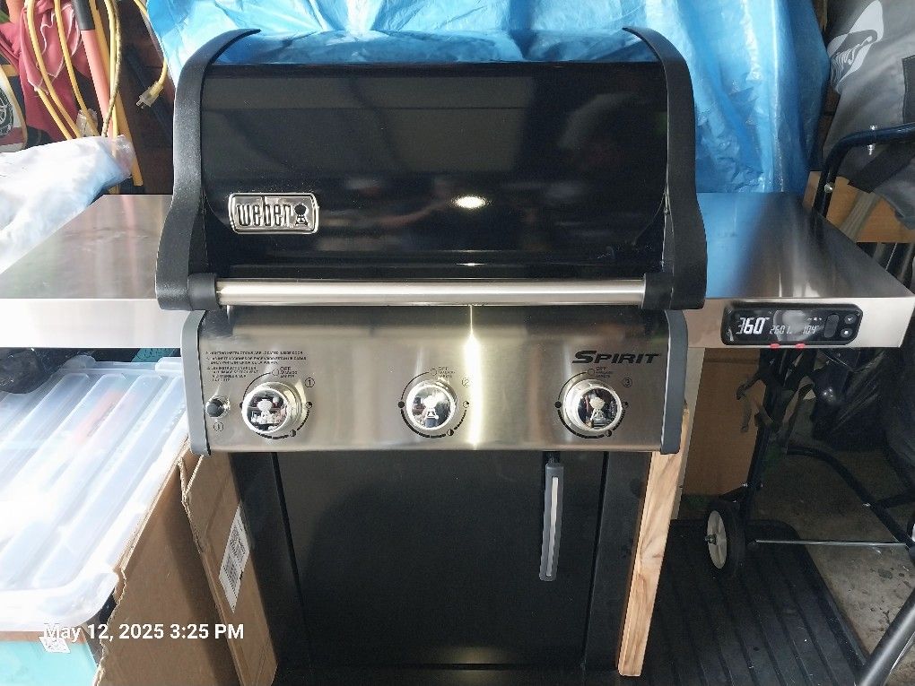 Weber BBQ Propane Gas Grill