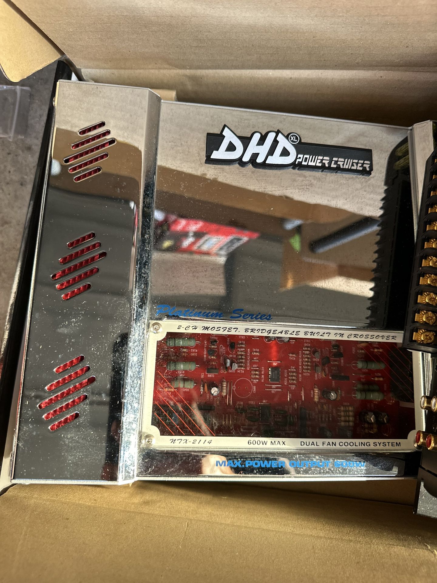Old School DHD Car Amplifier 