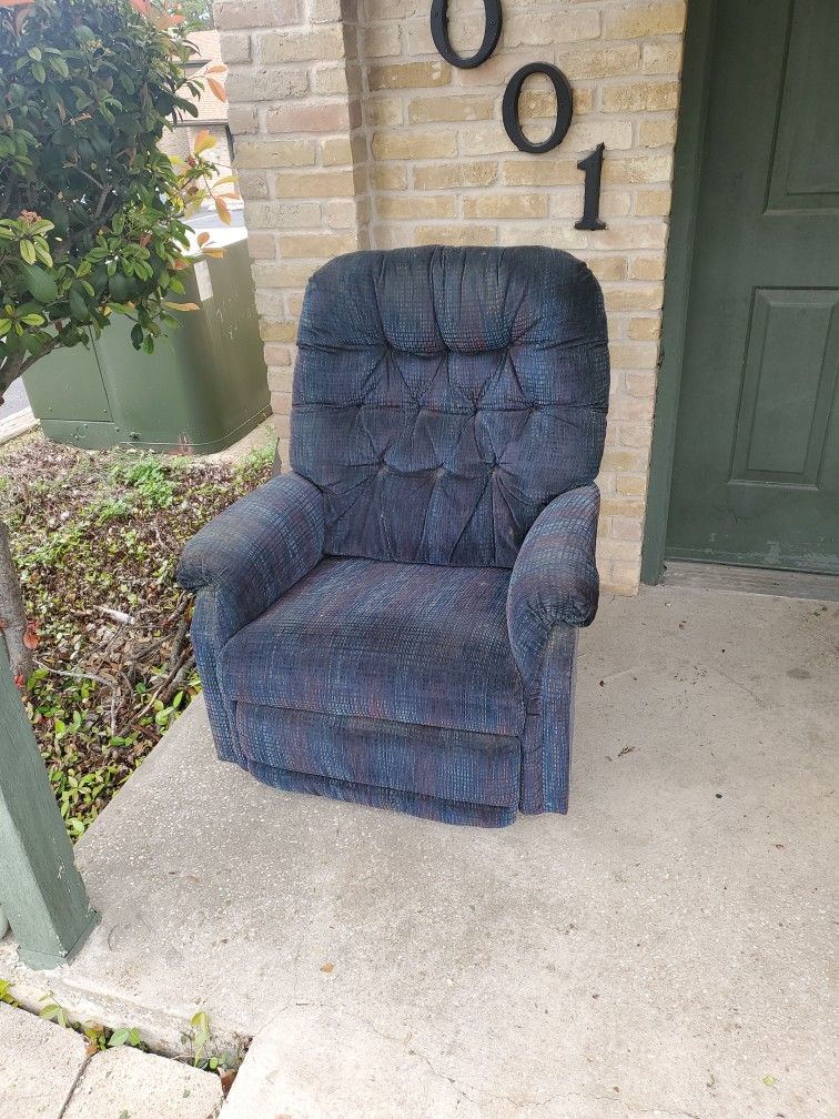 lazy Boy Recliner for Sale in San Antonio, TX OfferUp