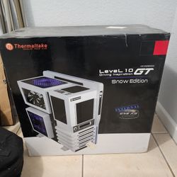 Thermaltake Level 10 GT Snow Edition!