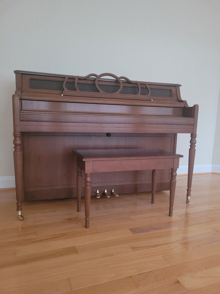 Kawai Piano