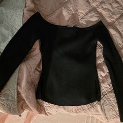 Off-shoulder Long Sleeve Top