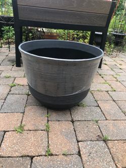 Huge planters