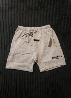 Fear of God Essentials Sweatshort 'Light Oatmeal'