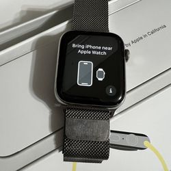 Apple Watch Series 5 Stainless