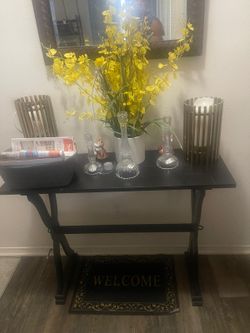 Entryway table