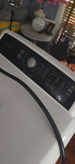 FRIGIDAIRE washer and dryer set