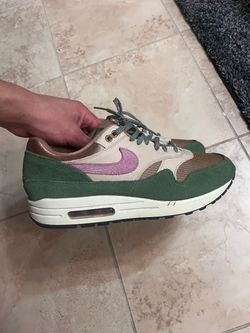 Nike Airmax treeline