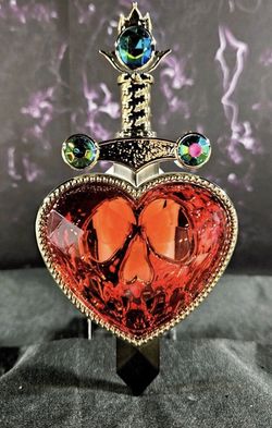 Evil Queen Wallflower 