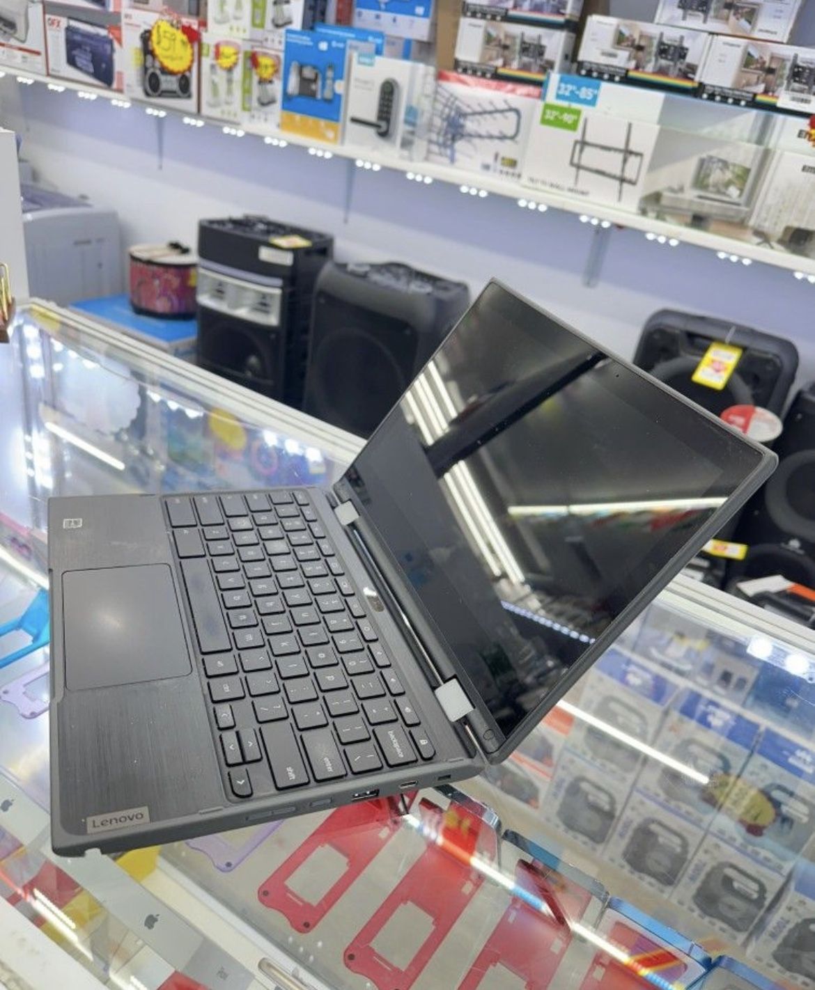 LENOVO CHROMEBOOK 4GB 16GB AVAILABLE