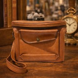 ⭐️ESTATE SALE⭐️Vintage Camera Bag / Mid-Century Brown Shoulder Case