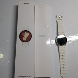 Samsung Galaxy Watch 7, Cream Color, Never Worn, Open Box