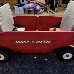 Radio Flyer Wagon With Pneumatic Tires