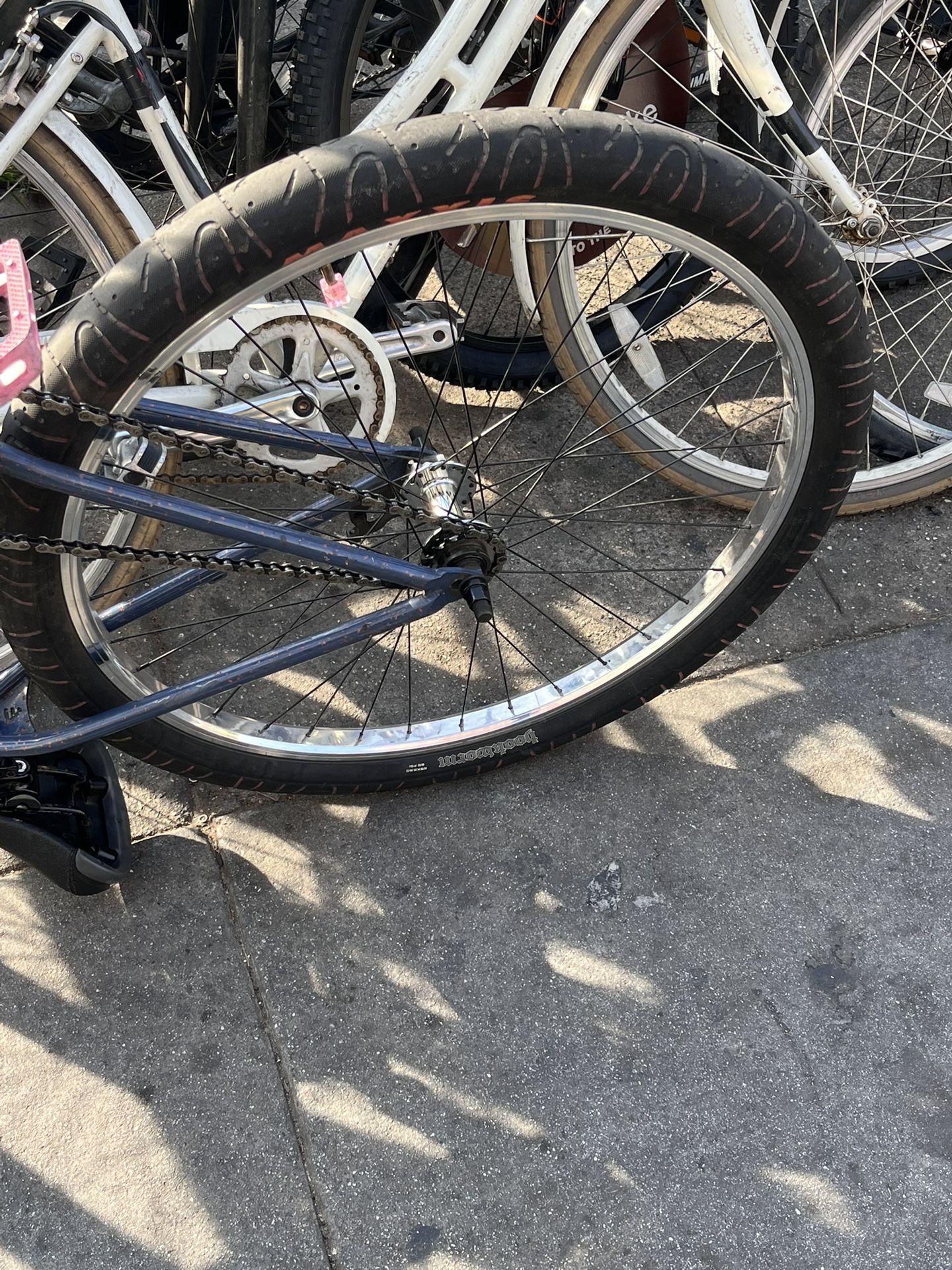 Throne Chrome Back Rim