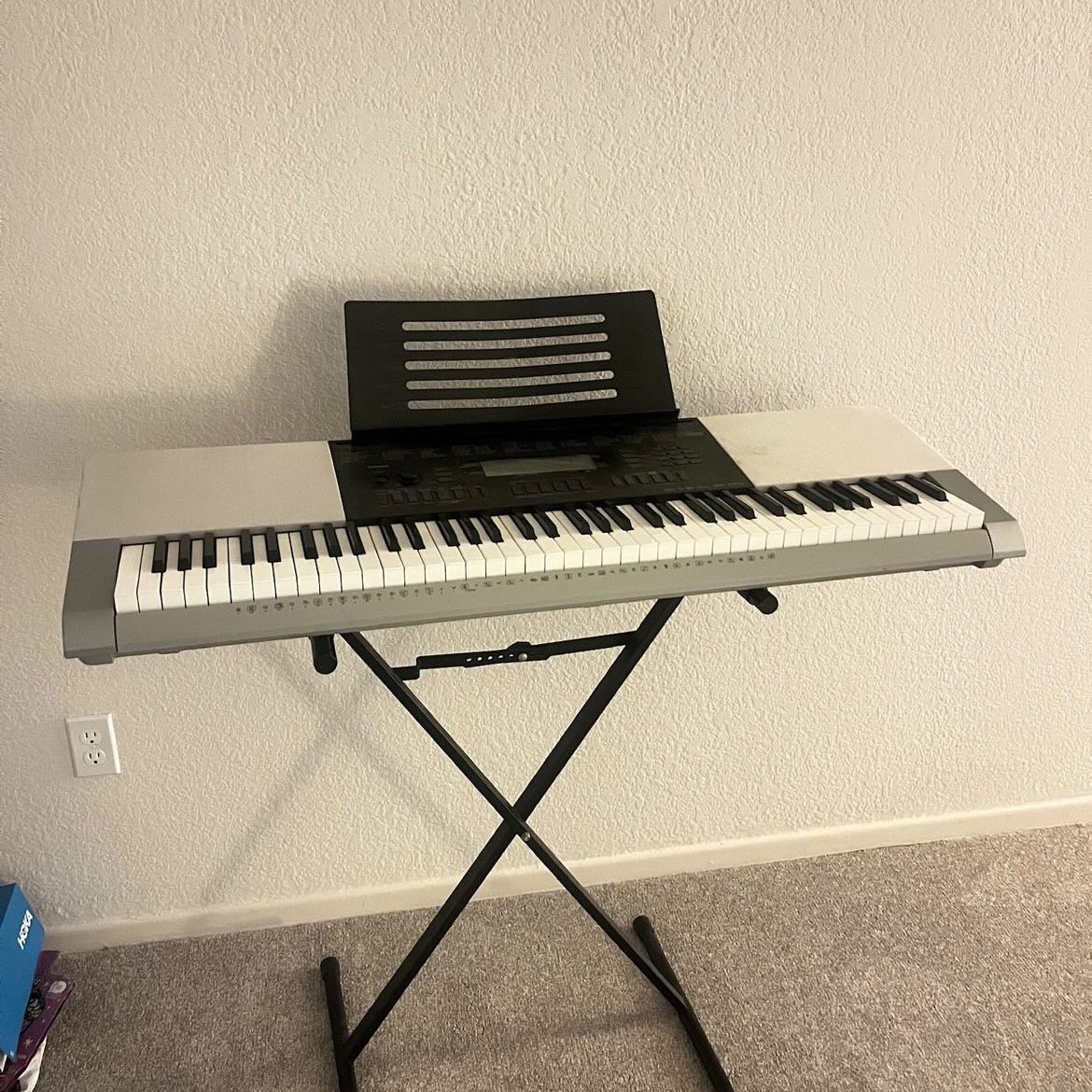 Casio WK-220 Keyboard for Sale in San Diego, CA - OfferUp