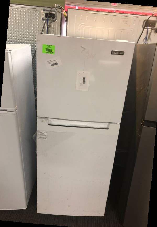 Magic Chef White Top Freezer Refrigerator 9AVW