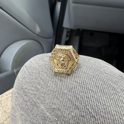 10k Versace X Medusa Ring 